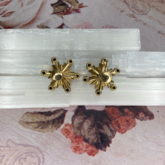 Vintage 1950s Starburst Rhinestone Earrings - Picture 6 of 10